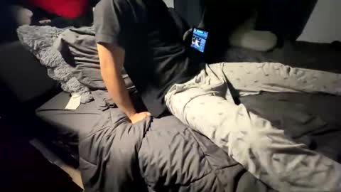 X X X online show from December 1, 2025, 6:51 am