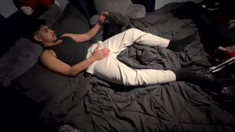 X X X online show from December 5, 2025, 5:38 am