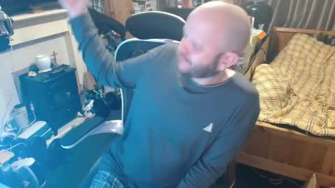 playboy_horny online show from December 15, 2025, 11:20 pm