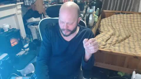 playboy_horny online show from February 3, 2026, 9:42 pm