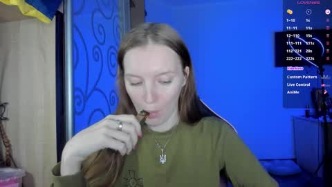 Snapshot of playful_mary chatting on October 15, 2025, 7:14 pm Masha online show from October 15, 2025, 7:14 pm