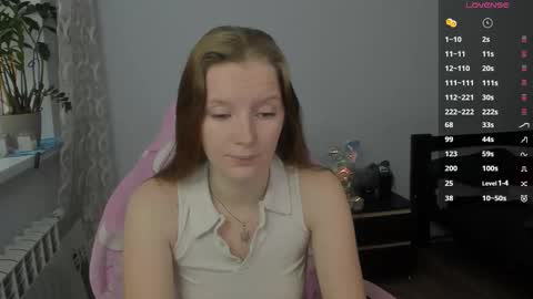 Snapshot of playful_mary chatting on November 17, 2025, 8:20 am Masha online show from November 17, 2025, 8:20 am