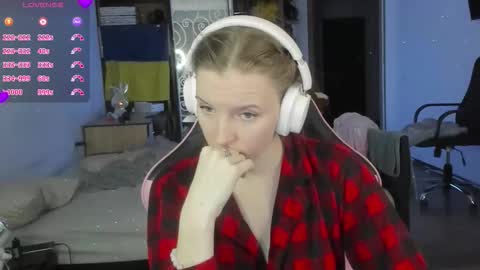 Snapshot of playful_mary chatting on January 6, 2026, 3:10 am Masha online show from January 6, 2026, 3:10 am