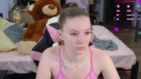 Snapshot of playful_mary chatting on March 3, 2026, 8:15 pm Masha online show from March 3, 2026, 8:15 pm