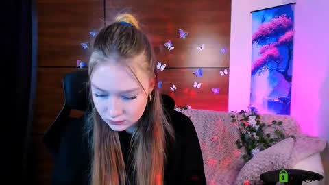 Sophie online show from January 6, 2025, 10:57 am