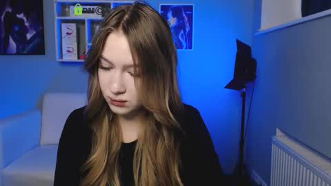 Sophie online show from September 29, 2025, 9:47 am