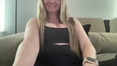 Caity online show from May 27, 2026, 9:23 pm