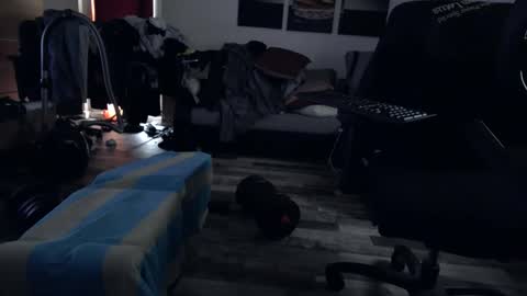 Snapshot of plboy23 chatting on May 5, 2026, 3:09 pm Hello ask me . Im glad to see you here in my room. Welcome PVT is open online show from May 5, 2026, 3:09 pm