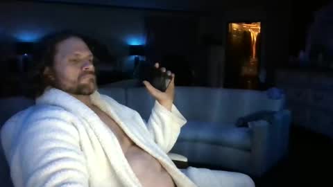 pleaserfurst online show from October 27, 2025, 8:29 am