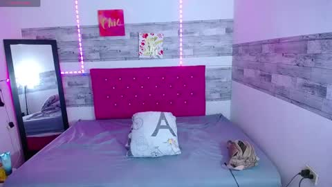 Zalome  online show from April 21, 2026, 2:51 am