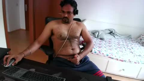Snapshot of pleasure5845 chatting on July 5, 2026, 4:14 pm Sam online show from July 5, 2026, 4:14 pm