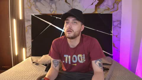 JUAN AND JULI online show from October 10, 2025, 10:20 pm