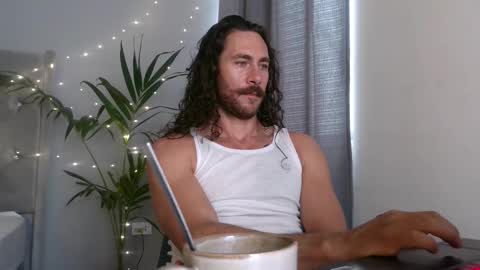 pleasure online show from November 24, 2025, 3:56 pm