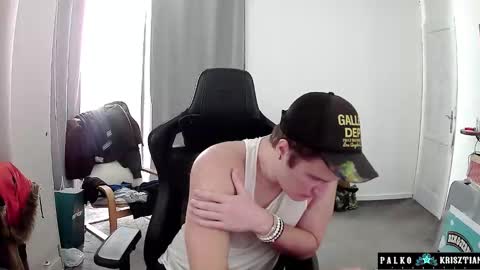 plkrisztian online show from February 12, 2026, 9:32 pm