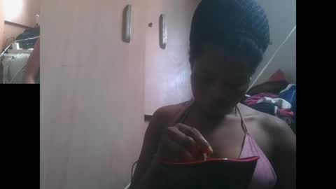 plumnjuicyx online show from April 18, 2026, 10:52 am