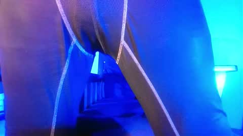 StraightPlush online show from February 14, 2026, 2:30 am