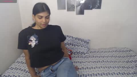 Snapshot of pocahontas_princess__ chatting on February 3, 2026, 5:29 pm Pocahontas online show from February 3, 2026, 5:29 pm