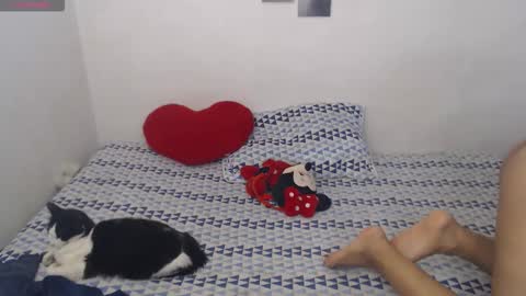 Snapshot of pocahontas_princess__ chatting on February 4, 2026, 6:47 pm Pocahontas online show from February 4, 2026, 6:47 pm