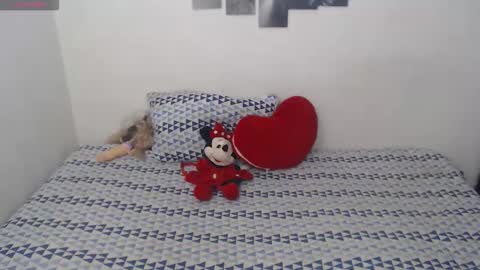 Snapshot of pocahontas_princess__ chatting on February 5, 2026, 6:23 pm Pocahontas online show from February 5, 2026, 6:23 pm