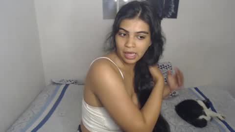Snapshot of pocahontas_princess__ chatting on February 22, 2026, 3:51 am Pocahontas online show from February 22, 2026, 3:51 am