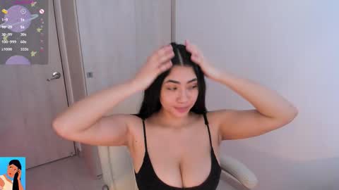 im vane Model Independet online show from January 13, 2026, 2:22 pm