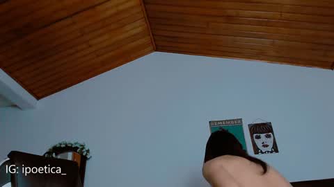 IG ipoetica  online show from December 27, 2024, 4:58 am