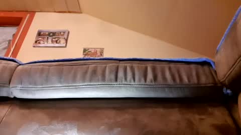 Snapshot of pointman72 chatting on December 15, 2024, 10:47 pm pointman72 online show from December 15, 2024, 10:47 pm