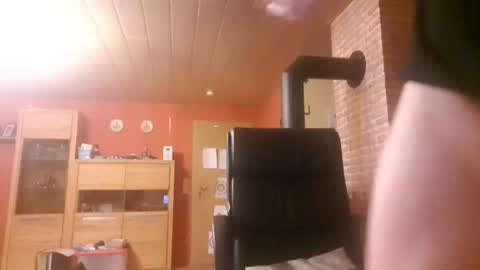 Snapshot of pointman72 chatting on November 7, 2025, 6:30 pm pointman72 online show from November 7, 2025, 6:30 pm