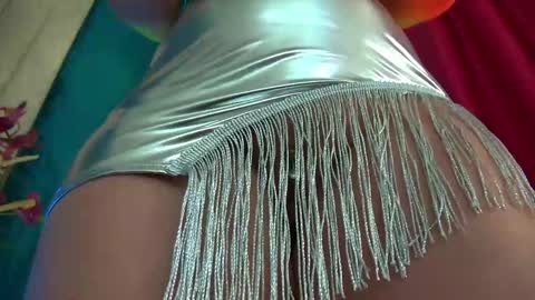 poison_milf_ online show from April 22, 2026, 4:04 am