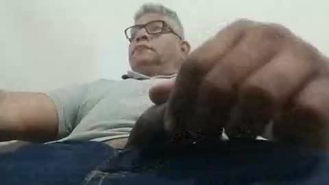 poli online show from December 31, 2024, 2:47 pm