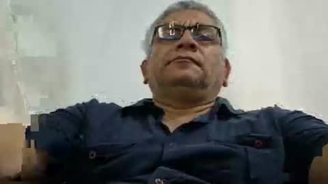 Snapshot of poli475 chatting on May 4, 2026, 7:54 pm poli online show from May 4, 2026, 7:54 pm