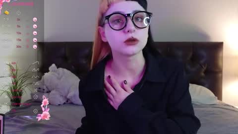 Snapshot of polidevis chatting on December 2, 2025, 5:46 am Candytrain online show from December 2, 2025, 5:46 am