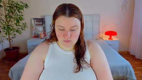 Snapshot of polinasallivan chatting on May 24, 2026, 2:44 pm Polina online show from May 24, 2026, 2:44 pm