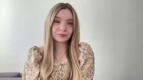 Snapshot of polishangel222 chatting on June 17, 2026, 9:45 am polishangel222 online show from June 17, 2026, 9:45 am