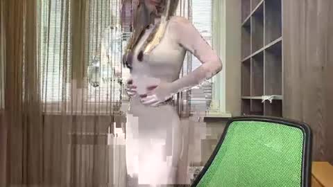 Snapshot of polishangel222 chatting on July 6, 2026, 2:47 pm polishangel222 online show from July 6, 2026, 2:47 pm
