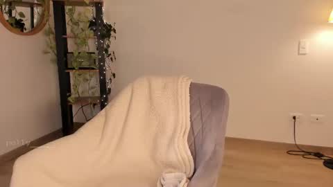 Snapshot of polly_____ chatting on July 13, 2026, 11:40 pm Polly online show from July 13, 2026, 11:40 pm