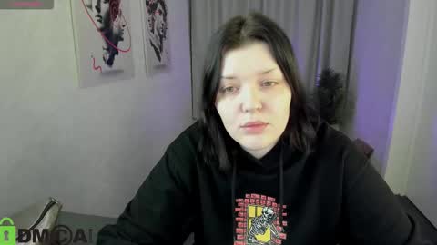 Polly online show from November 10, 2025, 1:15 am