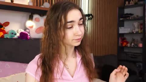 Polly online show from March 6, 2026, 7:38 am