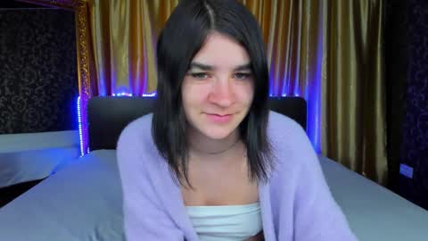 Polly online show from October 1, 2025, 6:19 am