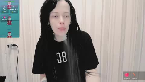 Polly online show from October 24, 2025, 10:44 am