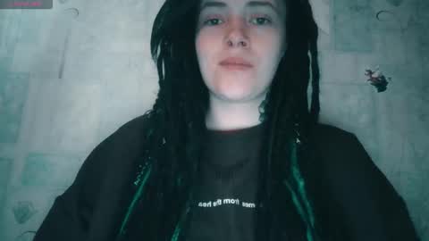 Polly online show from December 18, 2025, 9:26 am