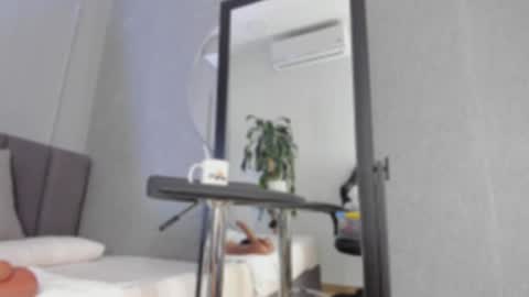 POLLY online show from September 9, 2025, 10:37 am