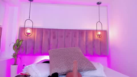 POLLY online show from March 19, 2026, 10:41 am