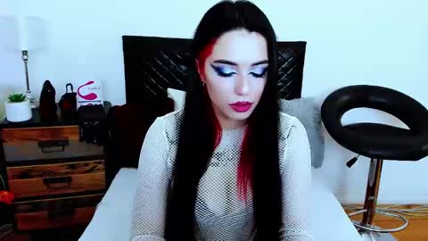 Polly online show from December 16, 2024, 3:19 am