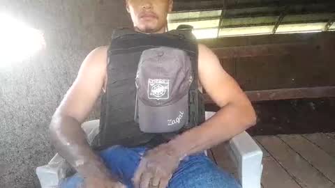 pollyster online show from October 26, 2025, 6:47 pm