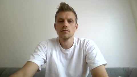 Snapshot of polsenos chatting on June 30, 2026, 6:36 am polsenos online show from June 30, 2026, 6:36 am