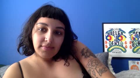 polymamii online show from February 14, 2026, 10:39 pm