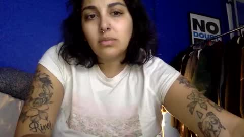 polymamii online show from April 29, 2026, 3:10 am