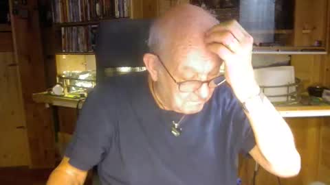 pomme1949 online show from March 4, 2026, 10:54 am