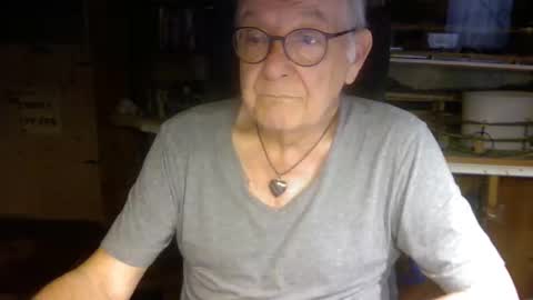 pomme1949 online show from April 28, 2026, 2:00 pm